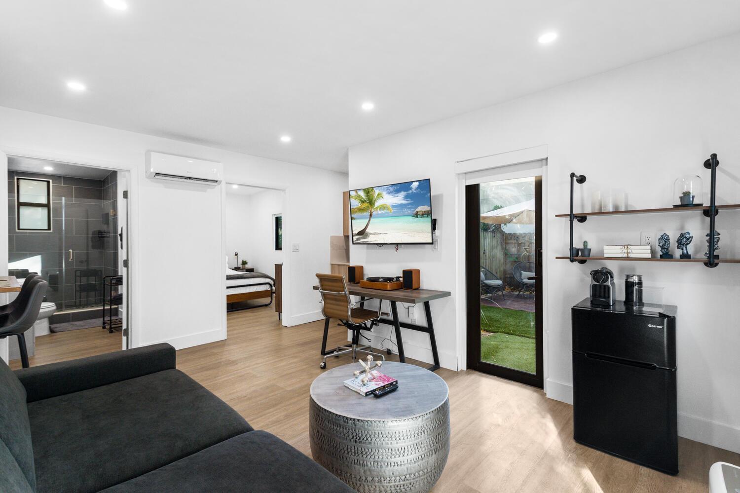 Enjoy Modern Oasis Private Patio - Near Beach マイアミ エクステリア 写真